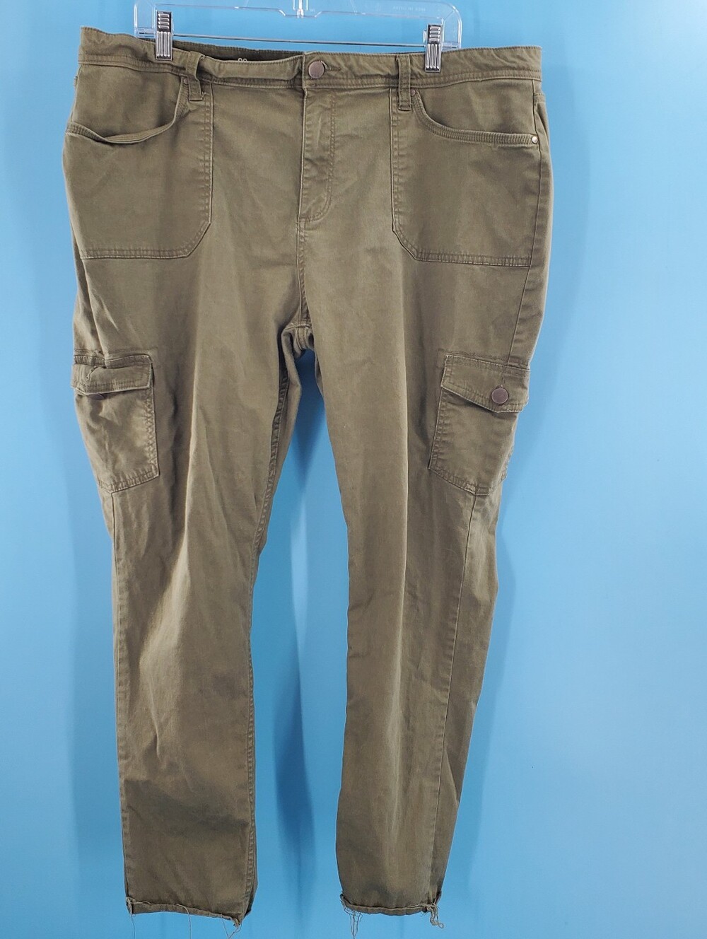 A.N.A. olive green skinny cargo pants 20